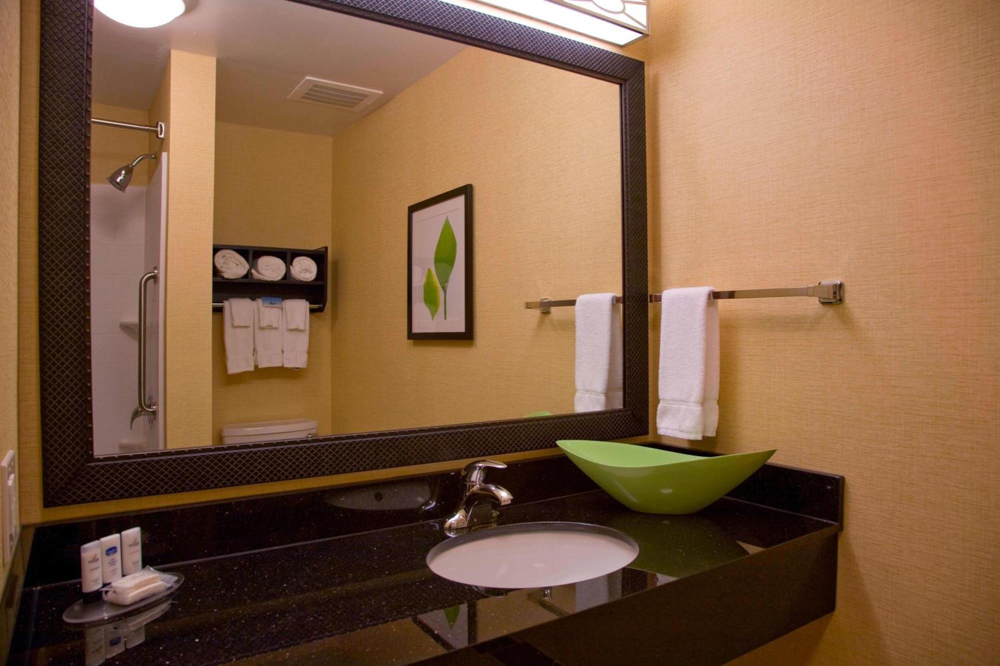 Fairfield Inn And Suites By Marriott Montgomery Eastchase Bagian luar foto