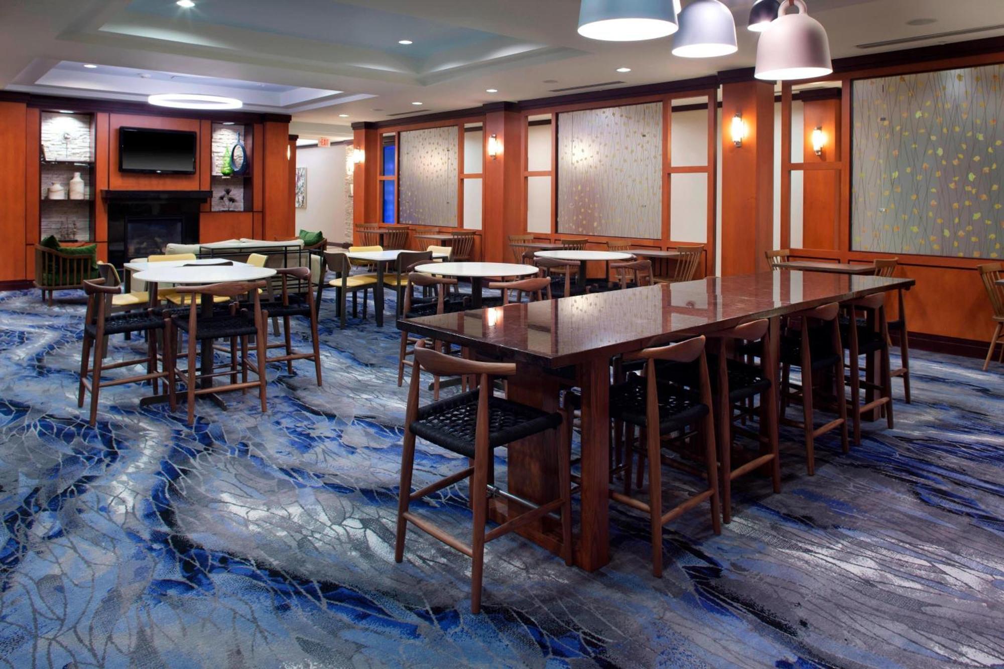 Fairfield Inn And Suites By Marriott Montgomery Eastchase Bagian luar foto