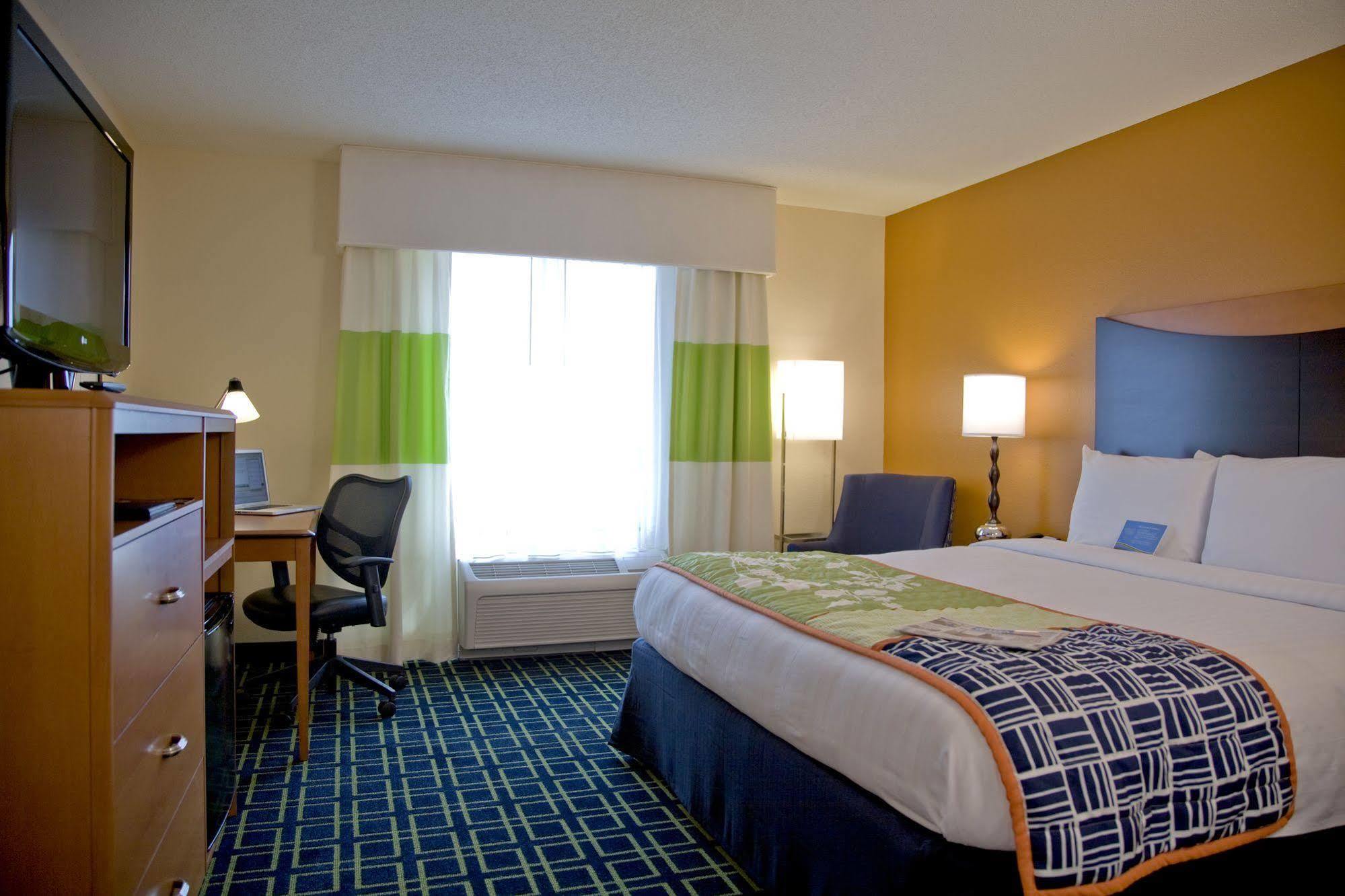 Fairfield Inn And Suites By Marriott Montgomery Eastchase Bagian luar foto